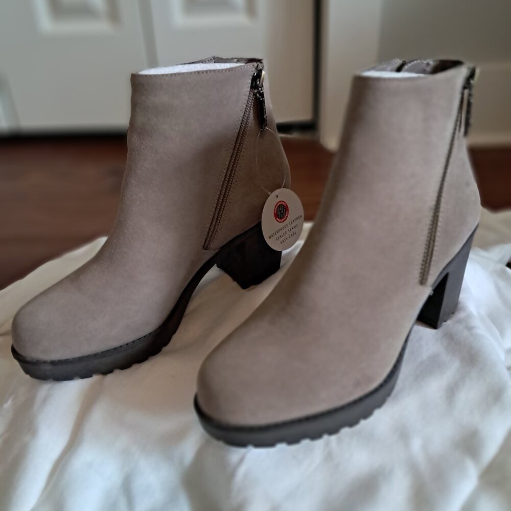 BRAND NEW BLONDO SKYE SUEDE LEATHER WATERPROOF ZIPPER BOOTS SIZE 7.5